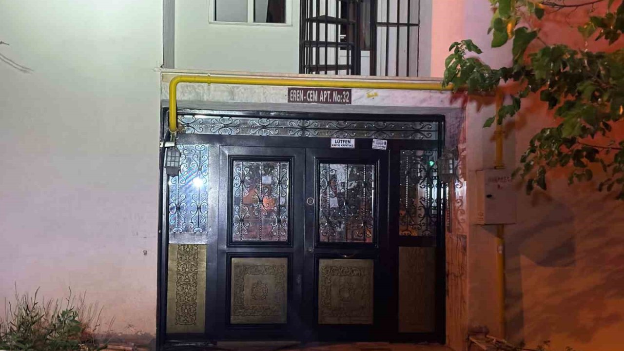 Çatırdama sesi gelen bina tahliye edildi