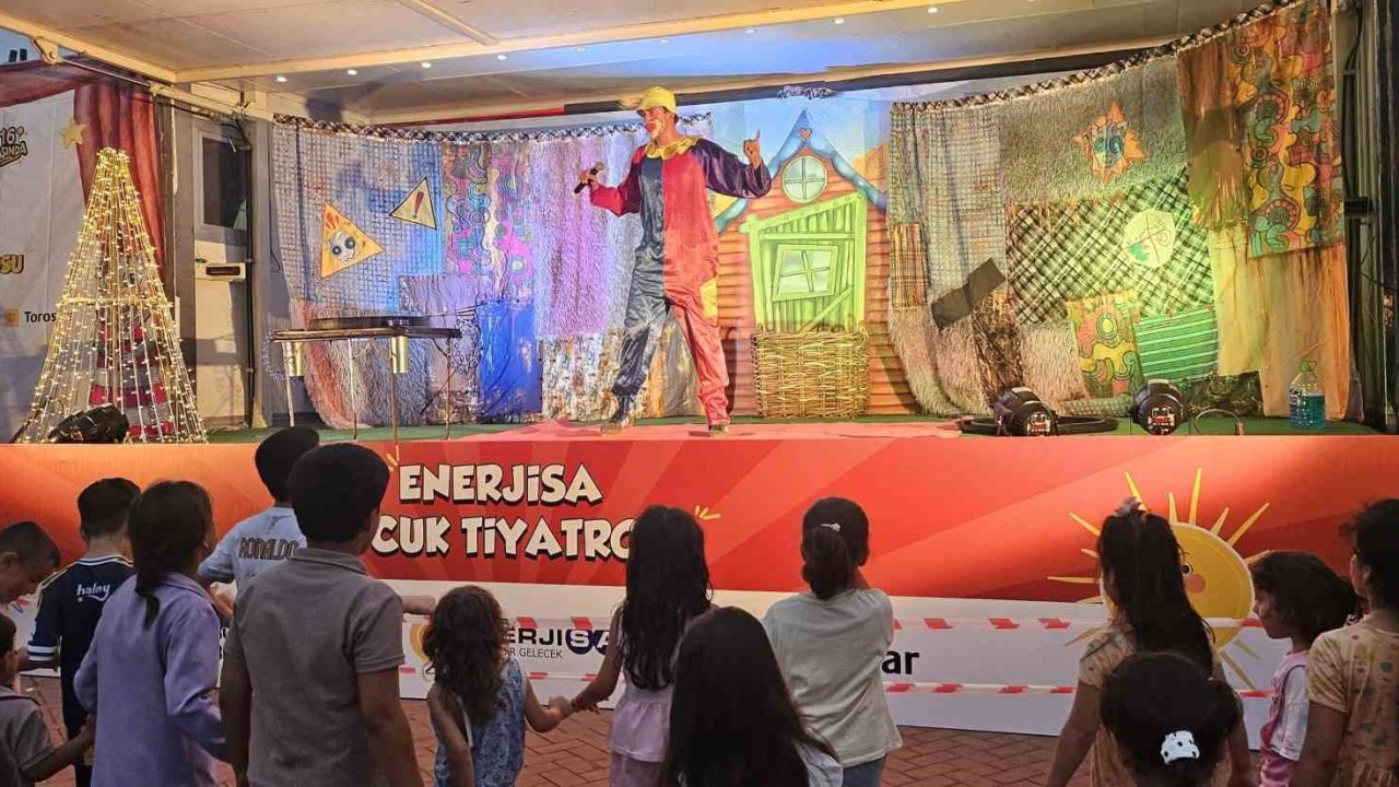 İskenderun’da "Enerjimi Koruyorum" çocuk tiyatrosu perdelerini açtı