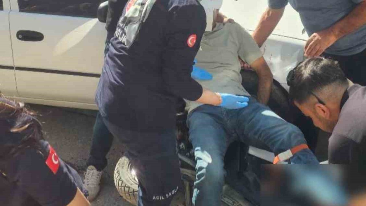 Elektrikli bisiklet ile otomobil çarpıştı: 1 yaralı