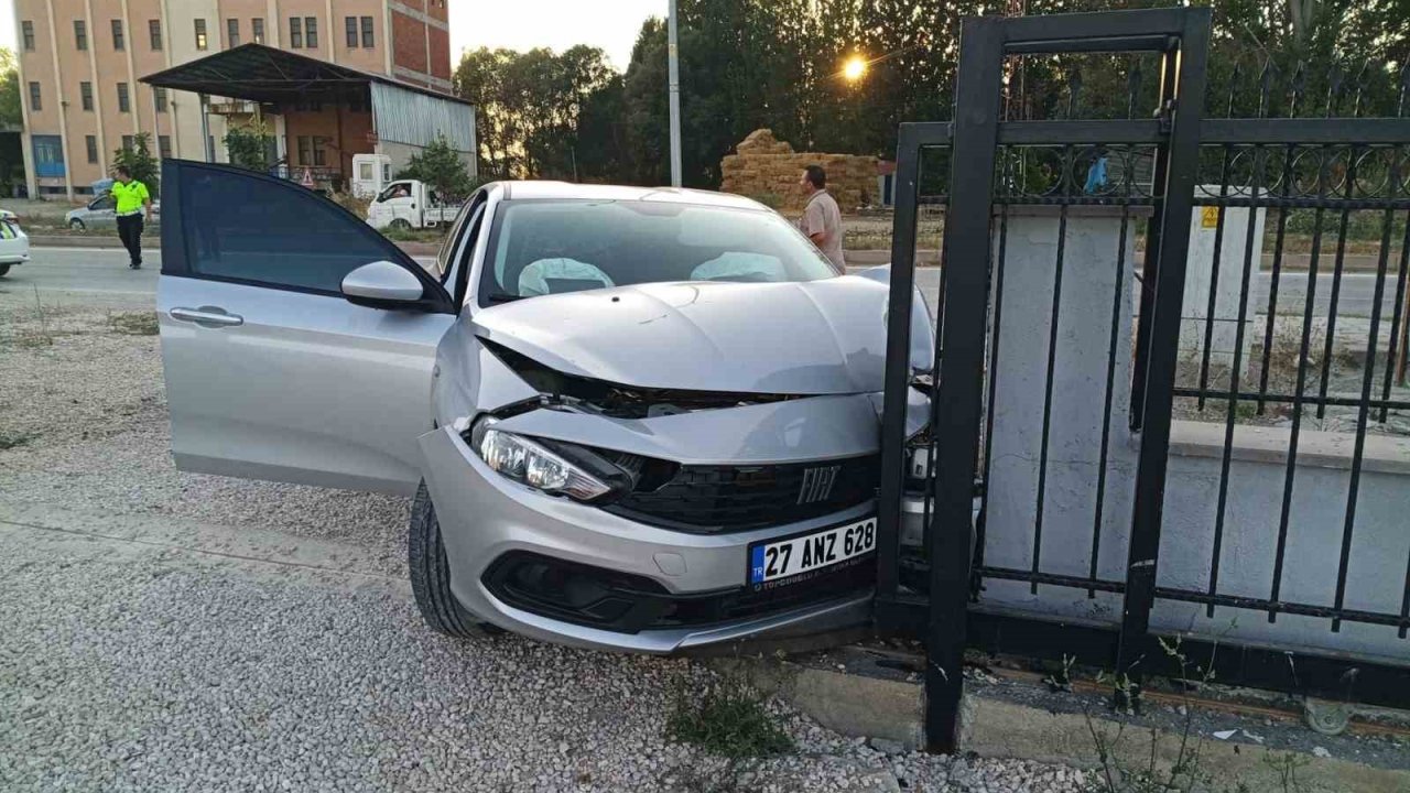 Bilecik’te feci kaza; 1’i ağır 4 yaralı