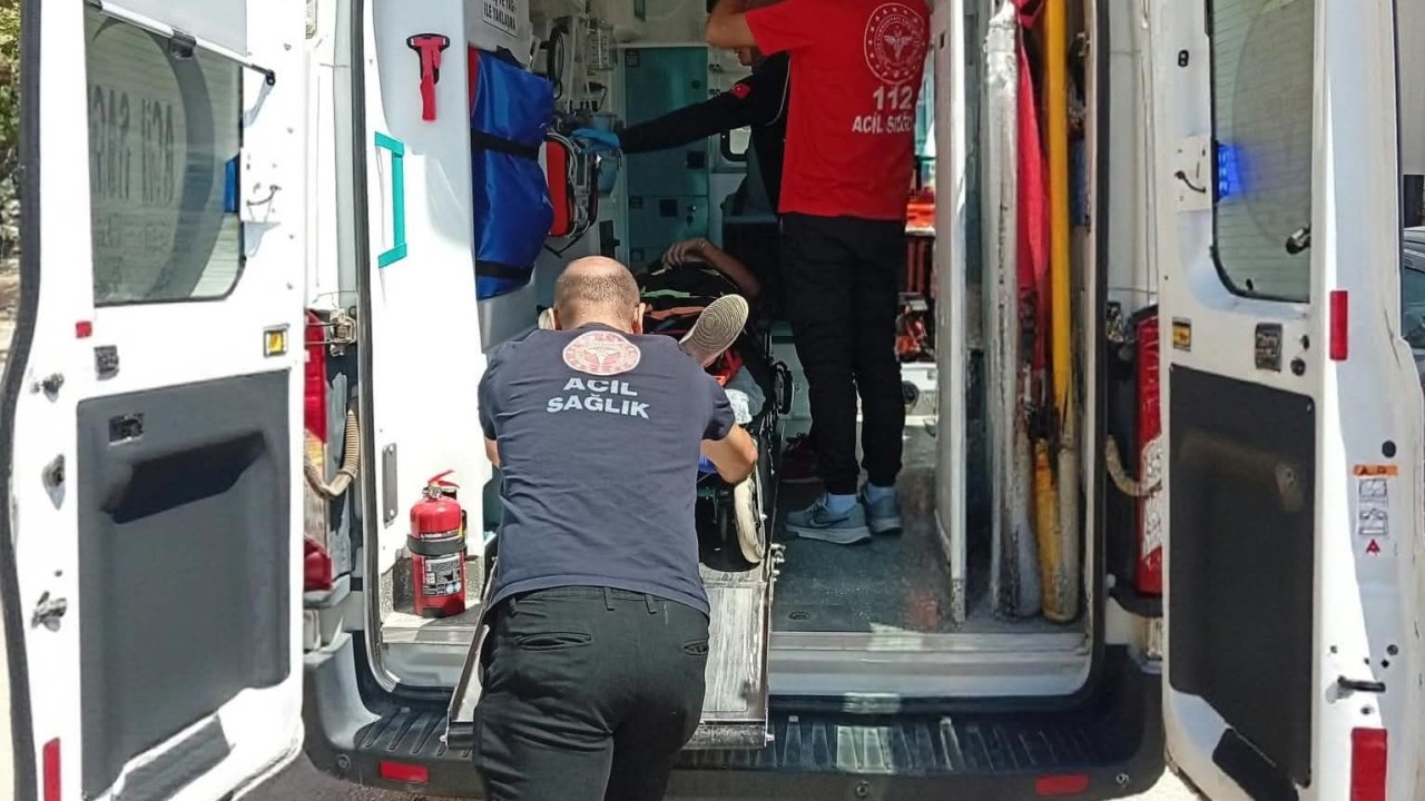 Otomobil takla attı: 2 yaralı
