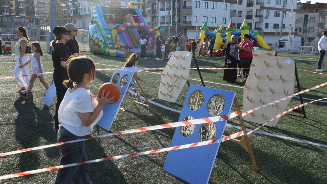 3 bin 300 çocuk 12 farklı branşta sporla dolu yaz geçirdi