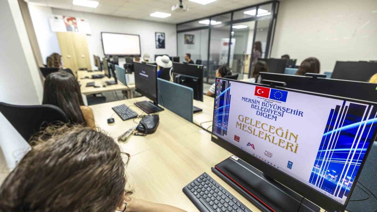 Mersin’de gençlere ücretsiz yazılım eğitimi