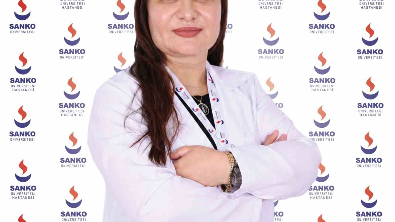 Cilt hastalıkları Uzmanı Prof. Dr. öztürk, SANKO Üniversitesi Hastanesi’nde