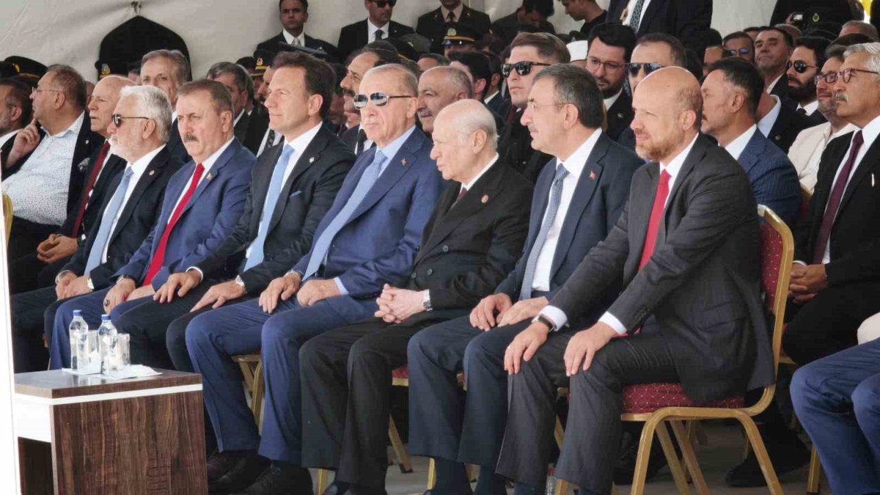 Cumhurbaşkanı Erdoğan: "Bölgemizde tarih yeniden yazılıyor"