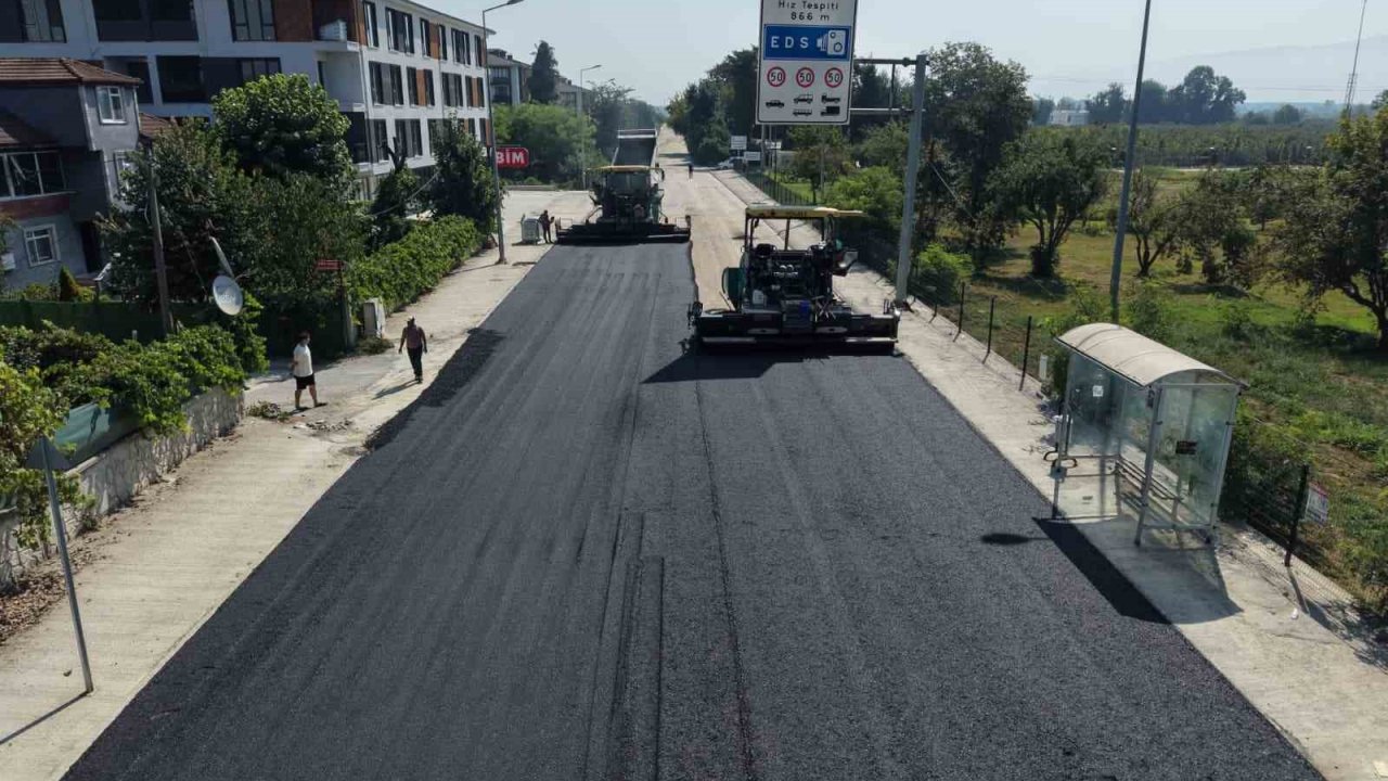 Düzce’de bin 800 metrelik yol yenileniyor
