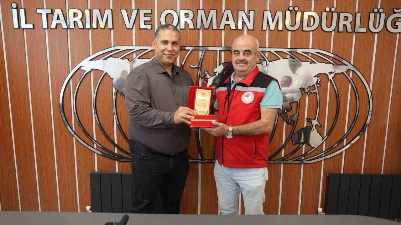 Manisa Tarım ve Orman Müdürlüğünde iki isim yeni görev yerlerine uğurlandı
