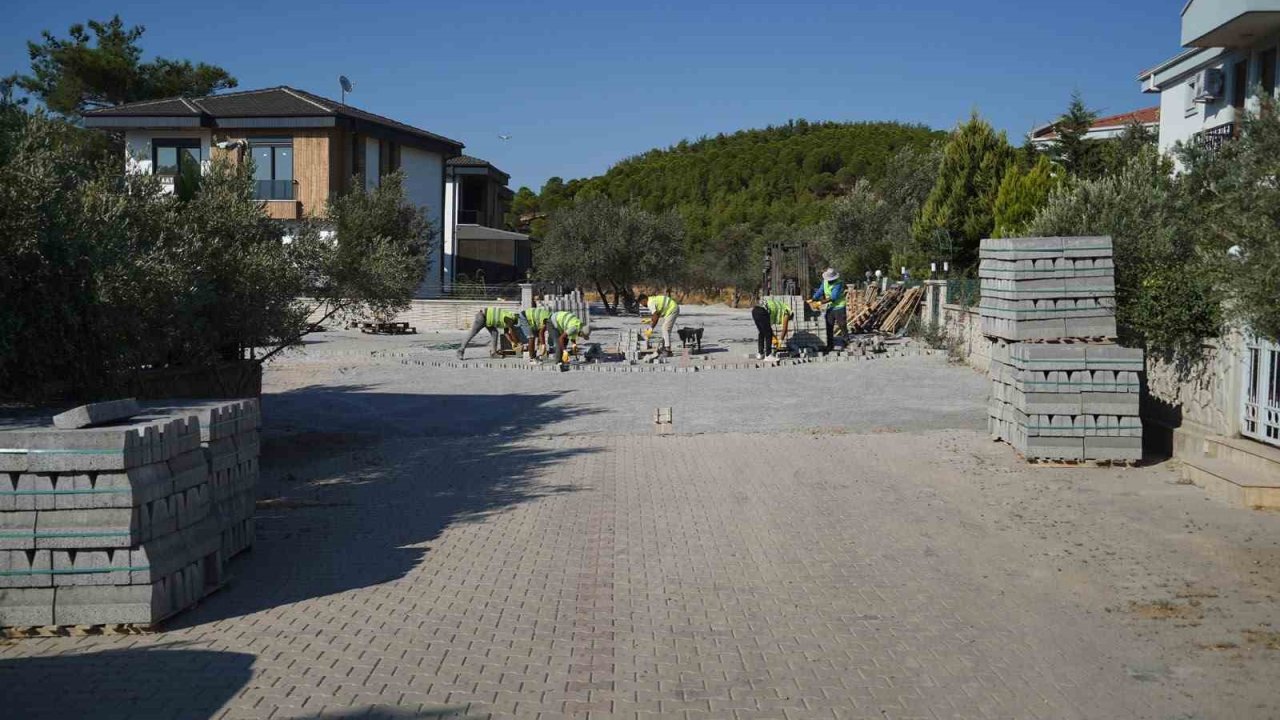 Ayvalık’ta yol yapım seferberliği