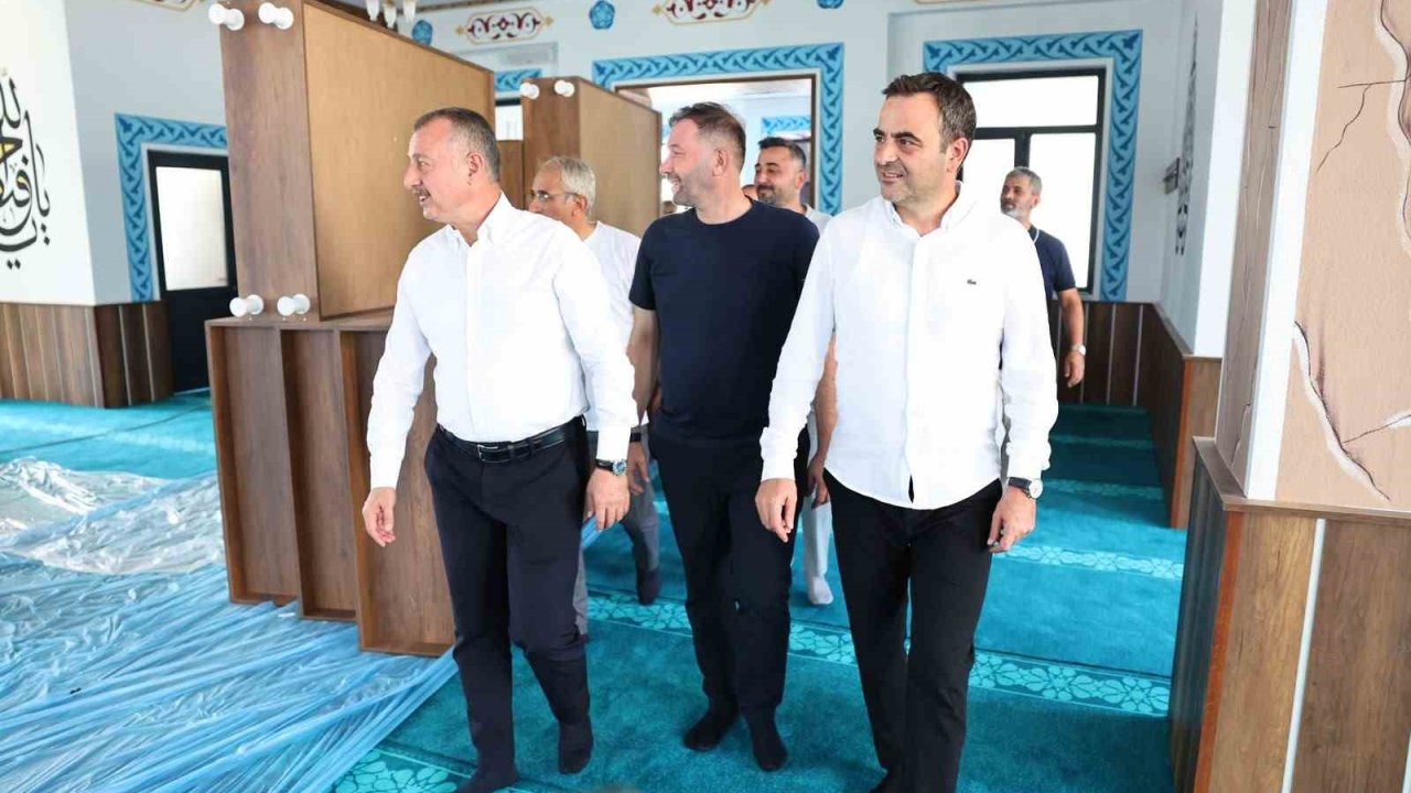 Gazze Şehitleri Camii ibadete açılmak için gün sayıyor