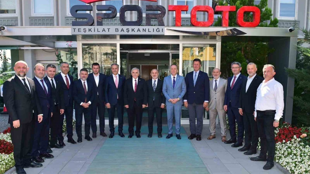 Akyazı’nın 8 mahallesinde yeni spor tesisi yükselecek