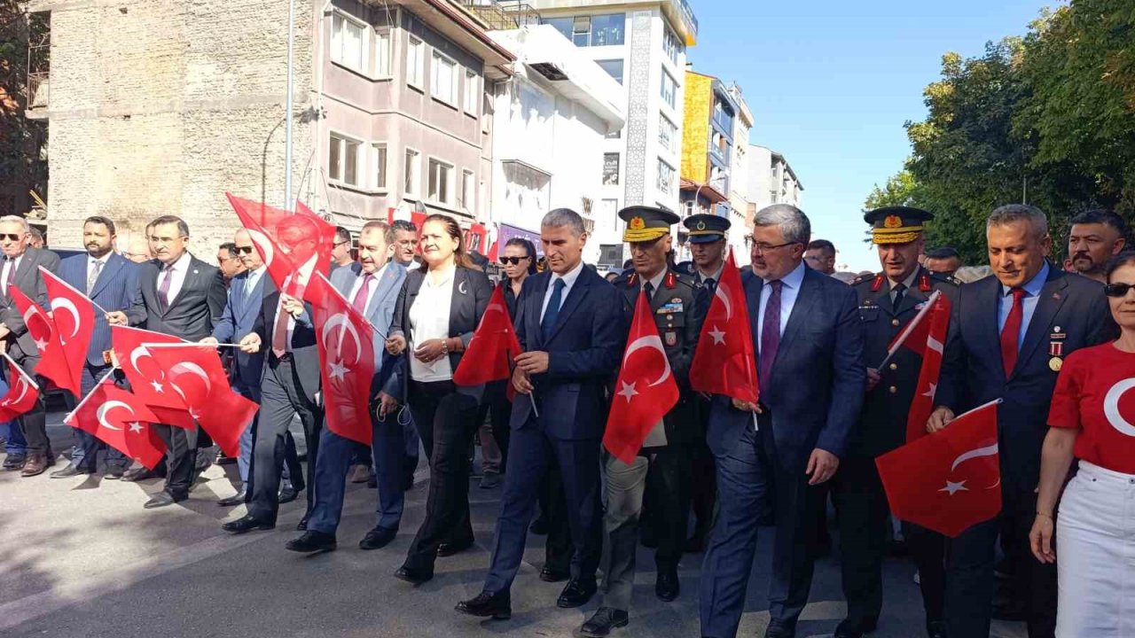 Afyonkarahisar’da Zafer Haftası etkinlikleri sürüyor