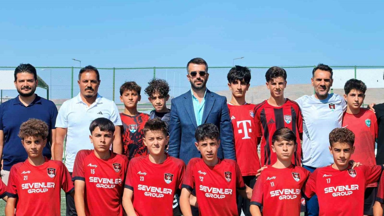 Başkan Özgür İreç İlhan genç sporcularla buluştu