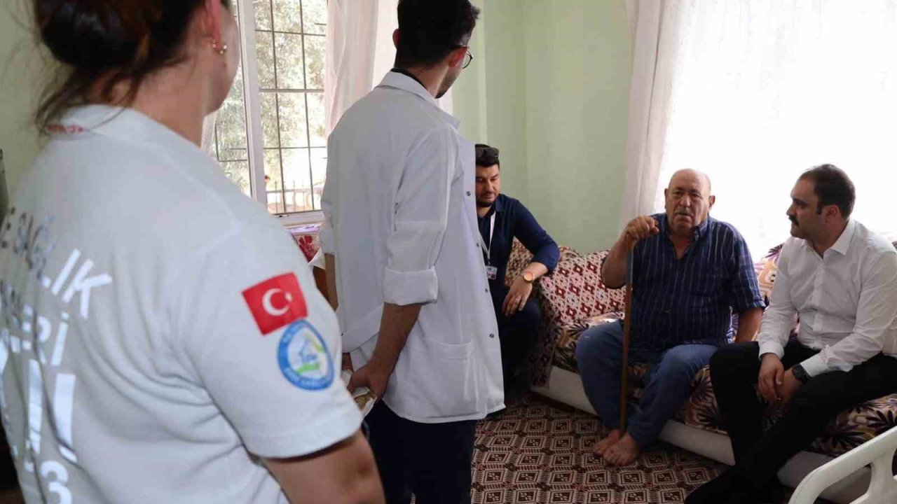 Karacasu’da evde sağlık hizmetleri vatandaşların ayağına gidiyor