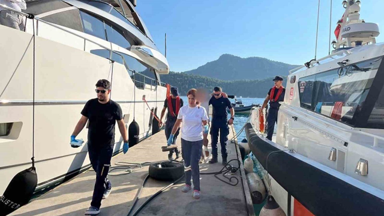 Fethiye ve Marmaris’te denizden 3 kişiye tıbbi tahliye