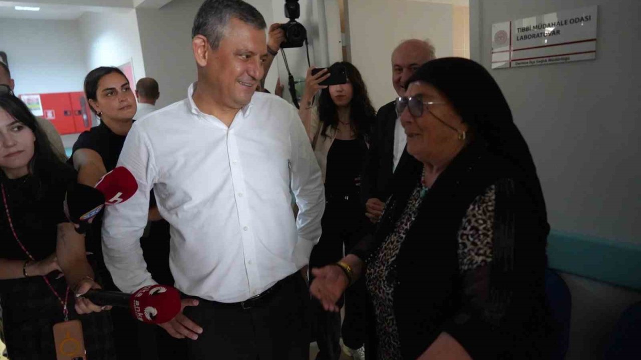 Özgür Özel ile vatandaş arasında Kılıçdaroğlu diyaloğu: Gülerek yanıtladı