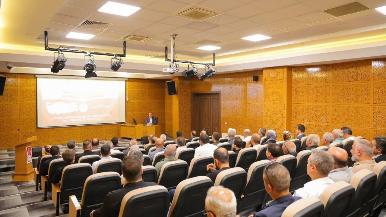 Bayburt’ta okul güvenliği toplantısı gerçekleştirildi