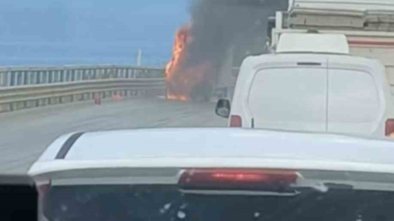 Bursa’da kamyonet alev topuna döndü