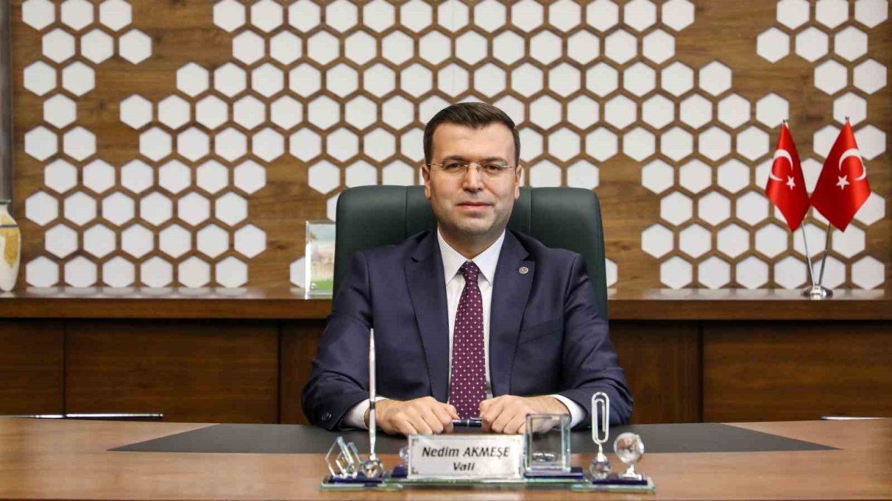 Vali Akmeşe: "30 Ağustos, milletimizin bağımsızlık iradesinin simgesidir"
