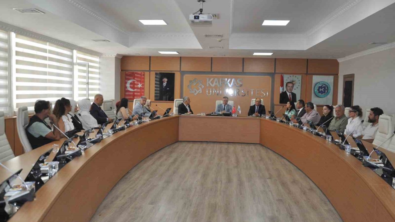 Kafkas Üniversitesi ile Türkiye Beyazay Derneği arasında "Engelsiz Üniversite" iş birliği