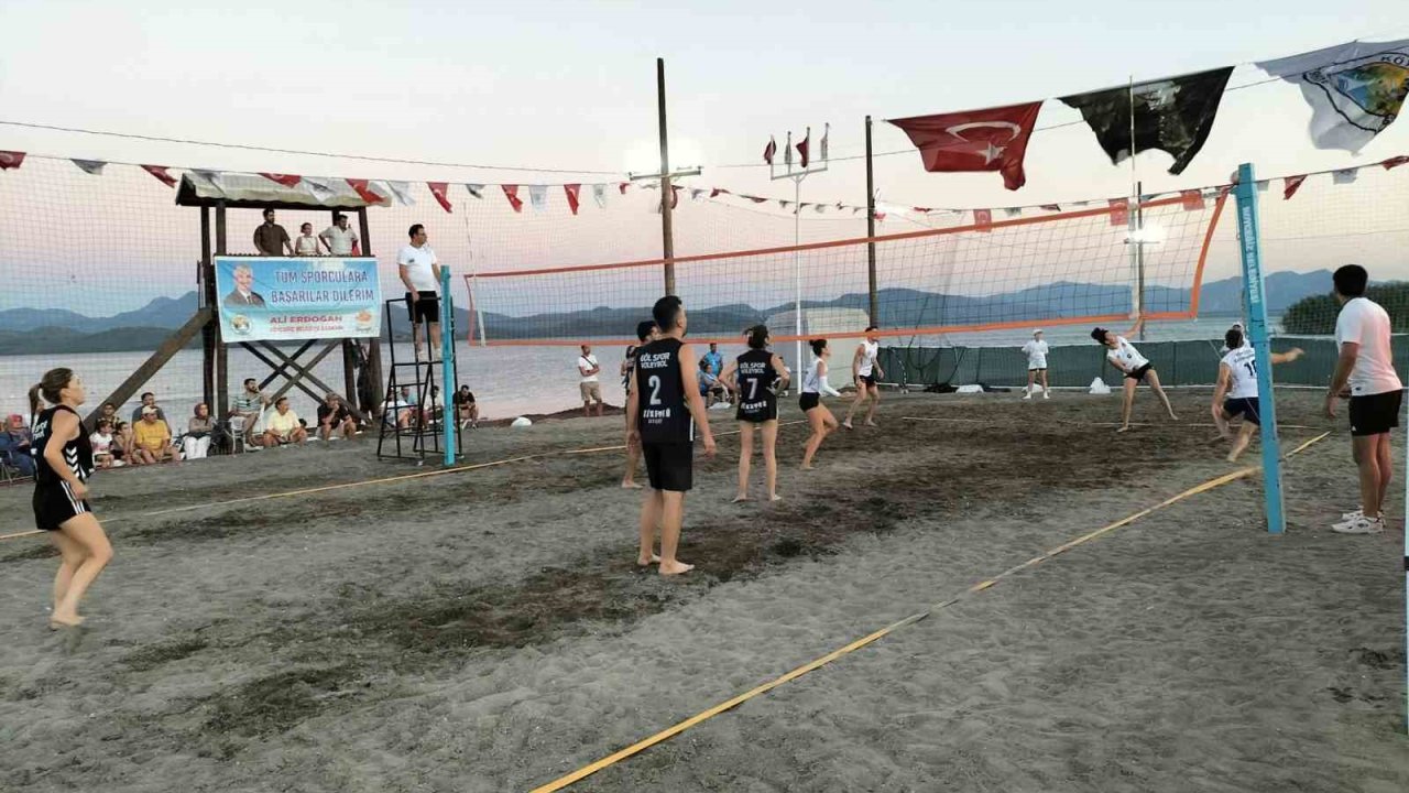 Köyceğiz’de Plaj Voleybolu Turnuvası heyecanı başladı