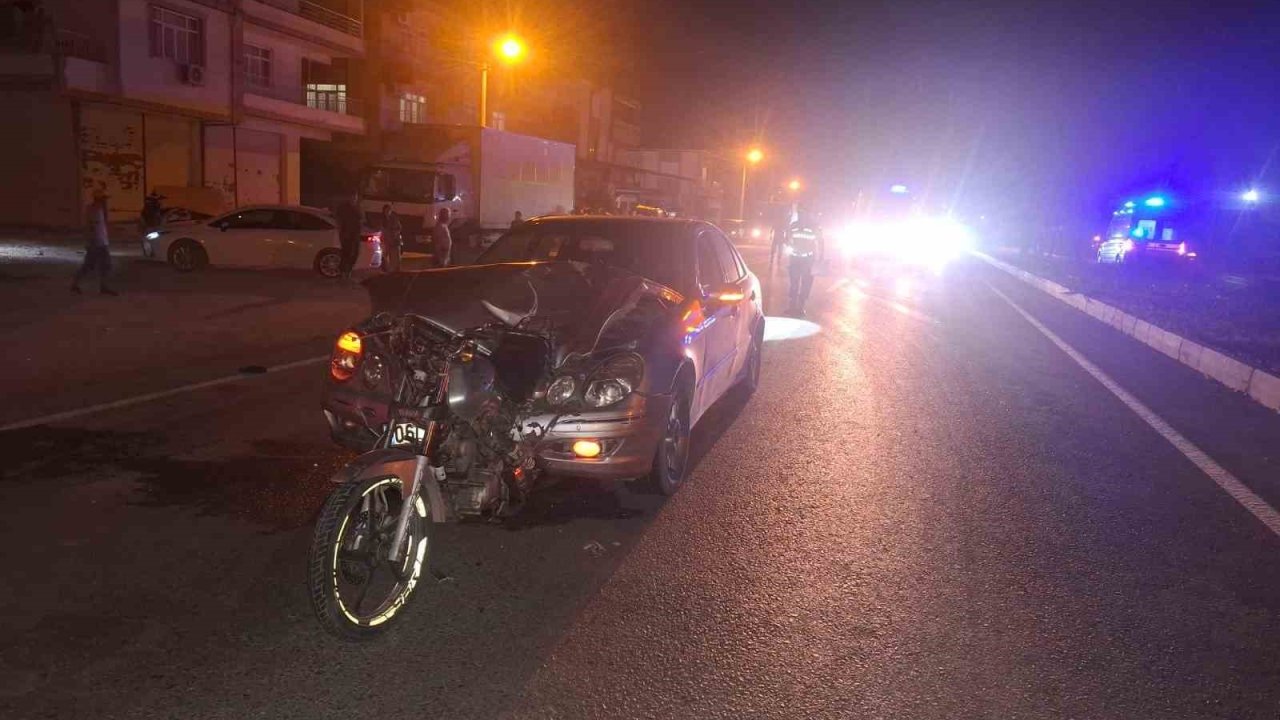 Otomobil motosiklete arkadan çarptı: 1 ölü, 1 ağır yaralı