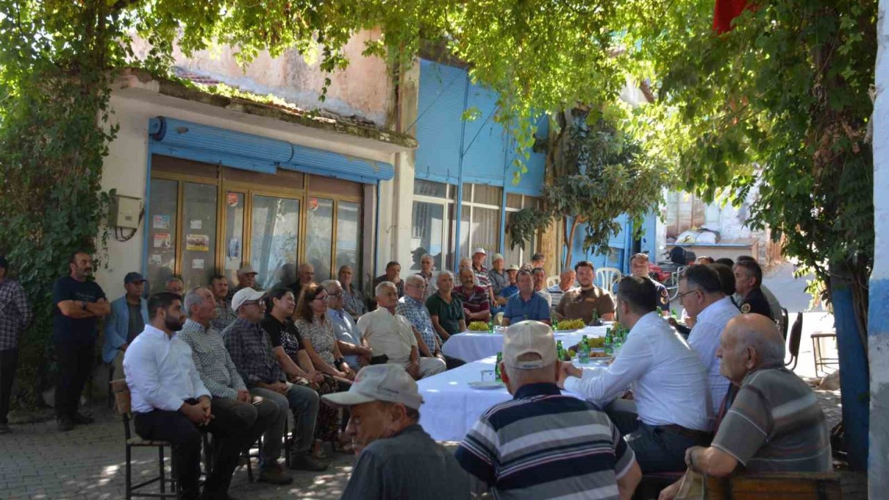 Salihli Kaymakamı Güldoğan, 3 mahallede talepleri dinledi