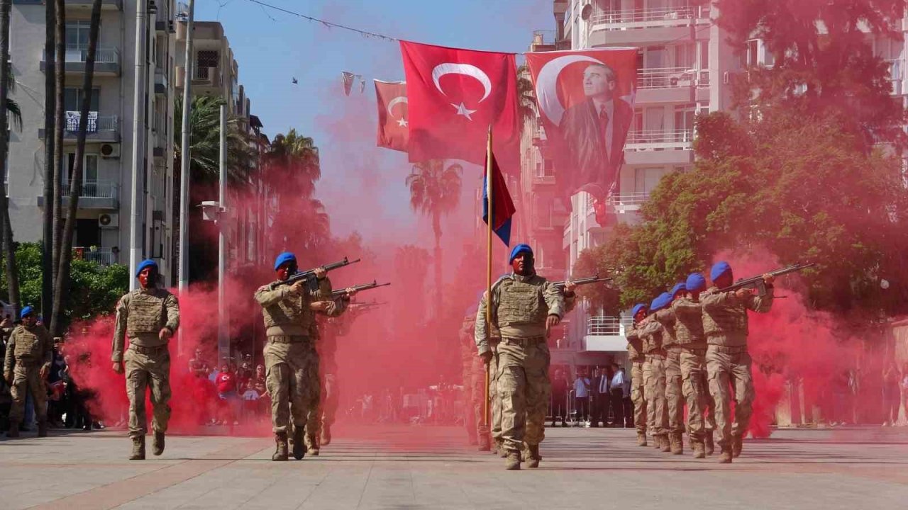 Mersin’de 30 Ağustos Zafer Bayramı coşkuyla kutlandı