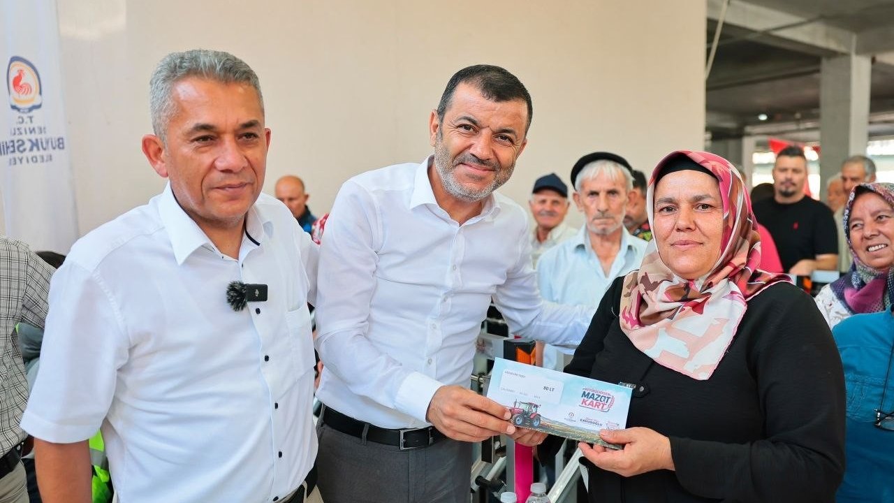 Denizli’de üreticinin yüzü Büyükşehir ile gülüyor