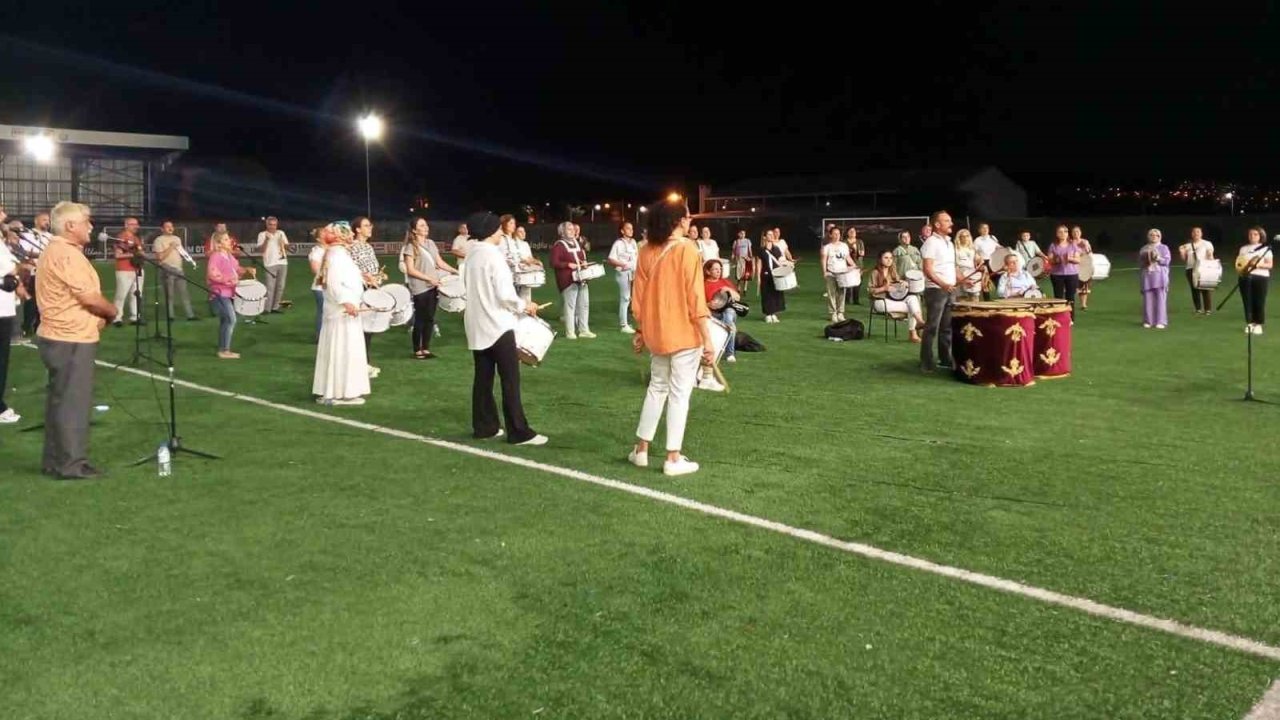 Kadın bandosu ve dritim grubu, ilk kez sahne alacak