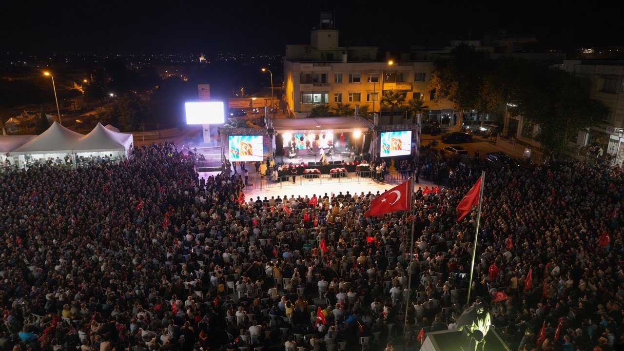 Kilis’te 30 Ağustos’ta Türkiye-Azerbaycan kardeşliği sahneye yansıdı