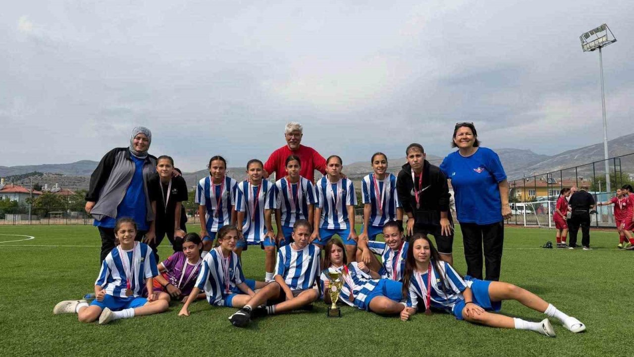 ANALİG Futbol Türkiye Şampiyonası Erzincan’da sona erdi