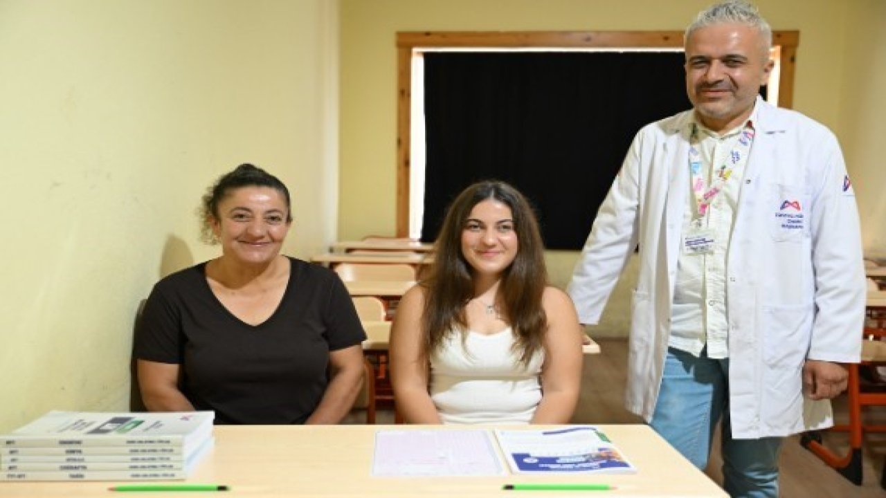 Mersin’de görme engelli Nisa’nın üniversite hayali gerçek oldu