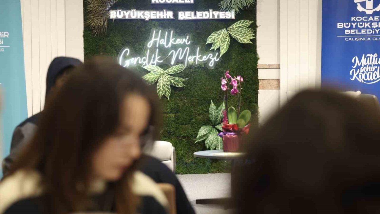 İzmit Halkevi Gençlik Merkezi’nde 3. sezon heyecanı