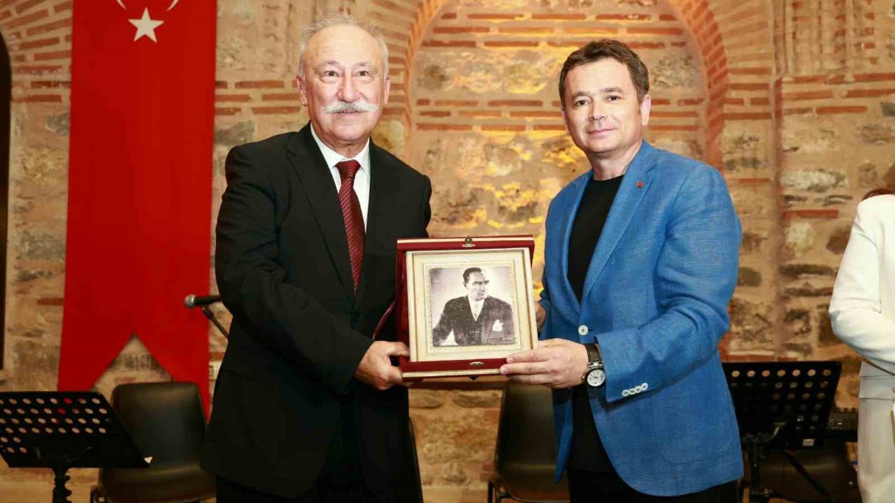 Usta oyuncu Altan Erkekli Osmangazi’de "Bir Memleket Hikayesi" anlattı