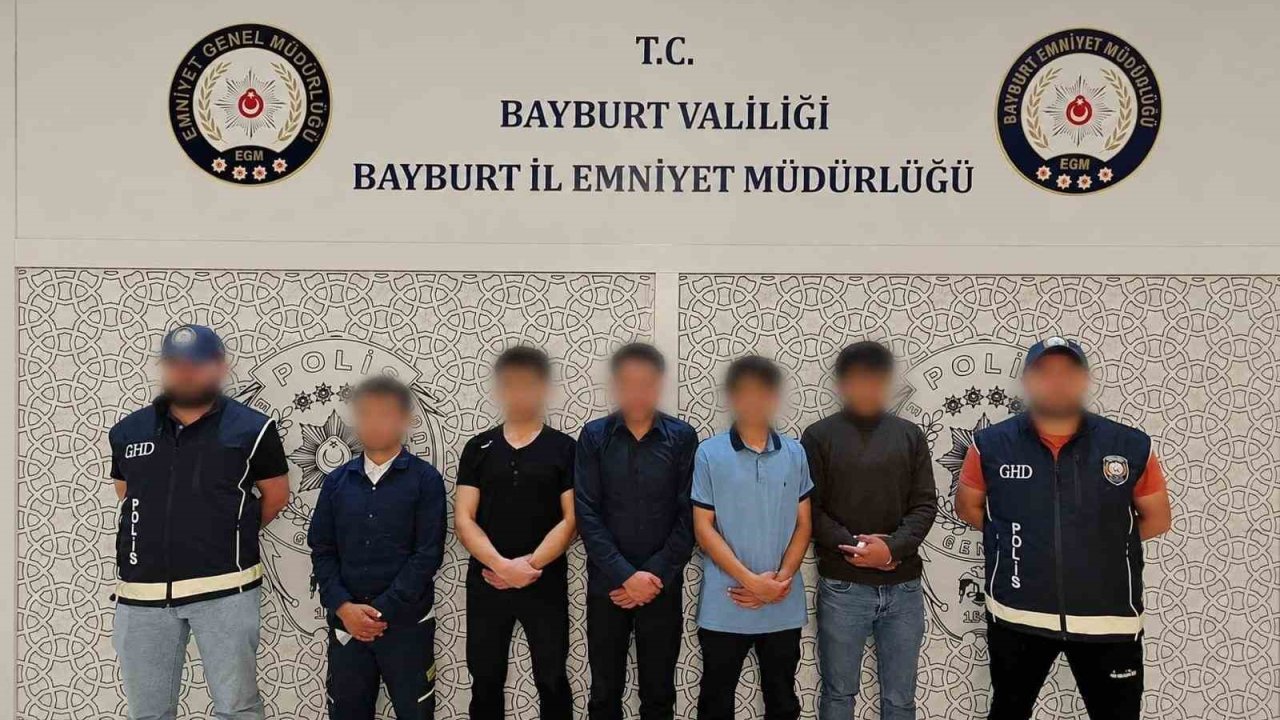 Bayburt’ta 5 düzensiz göçmen yakalandı