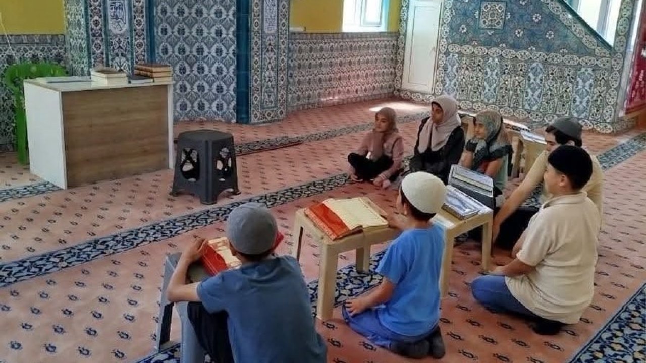 Hisarcık Saklar köyünde Yaz Kur’an Kursu Kapanış Programı düzenlendi