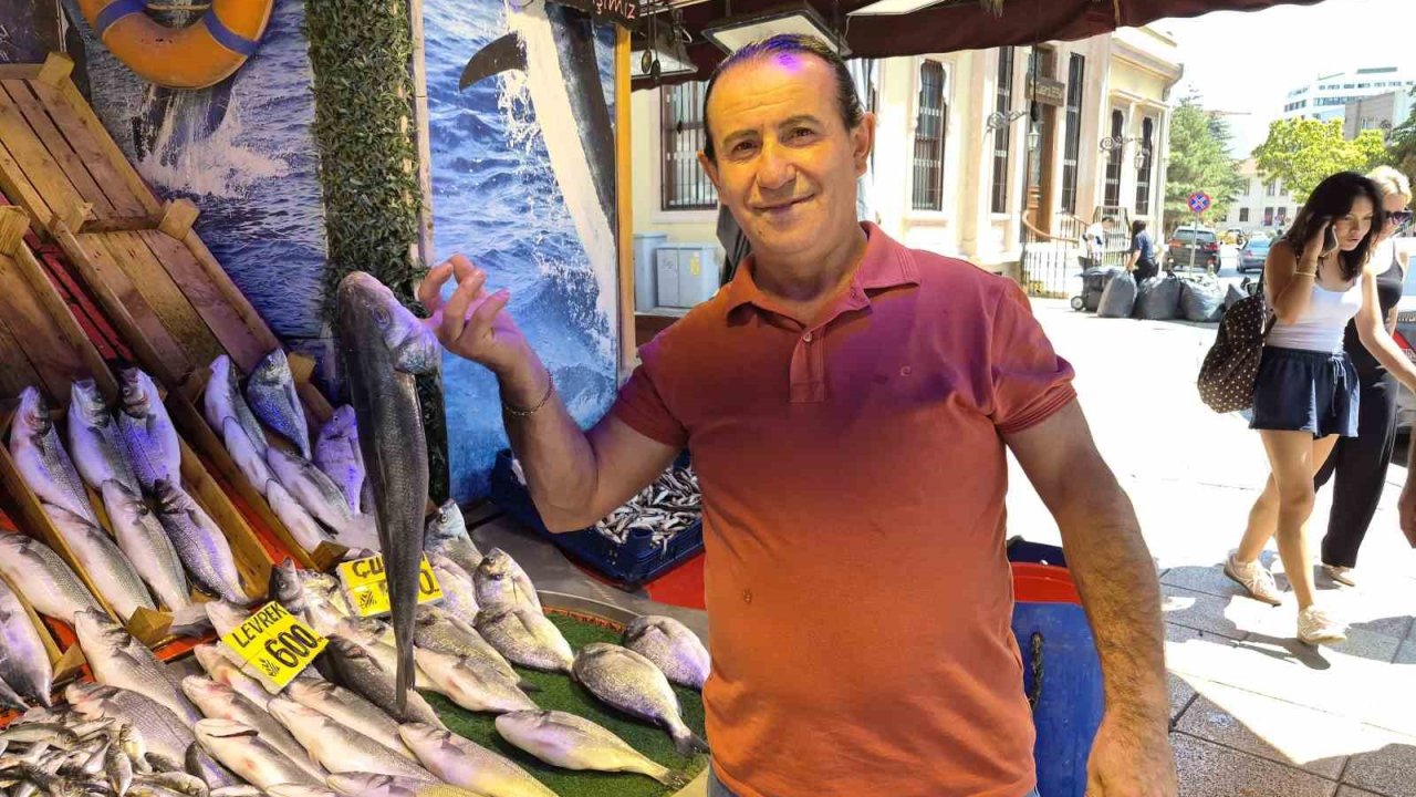 Eskişehir’de balık tezgahları yeni sezon için hazırlanıyor