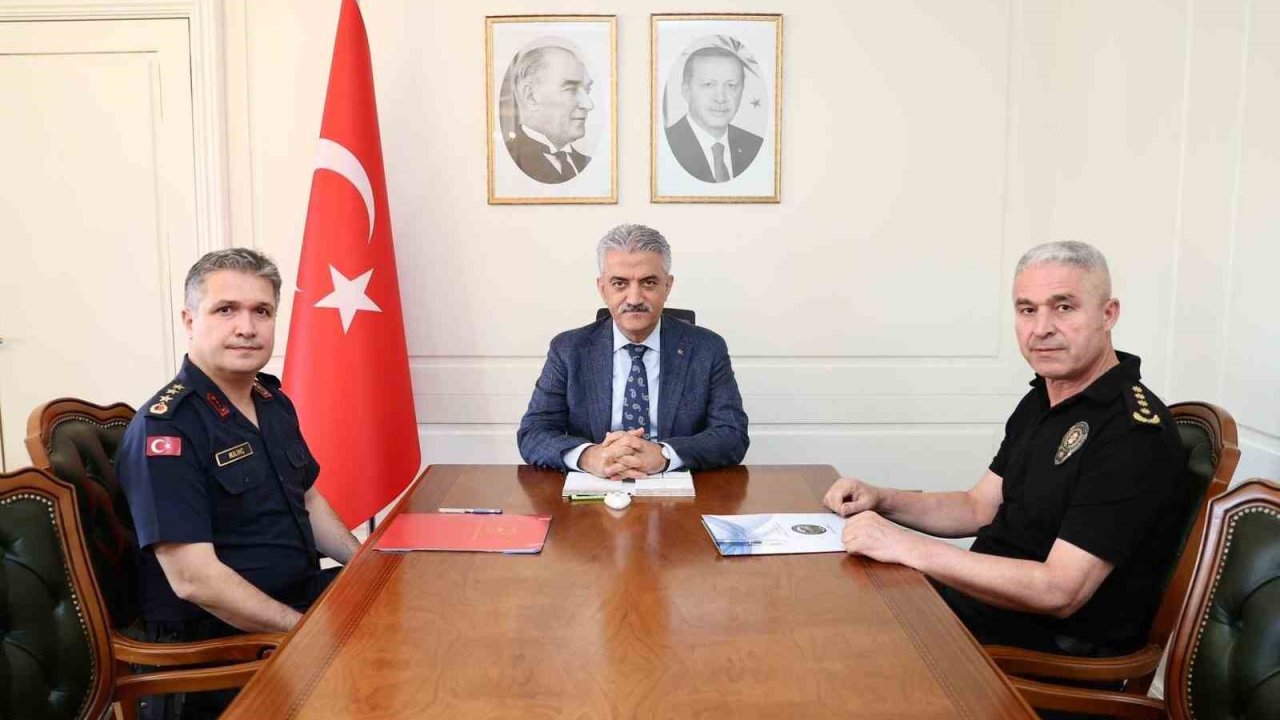 Düzce’de güvenlik ve asayiş toplantısı gerçekleştirildi