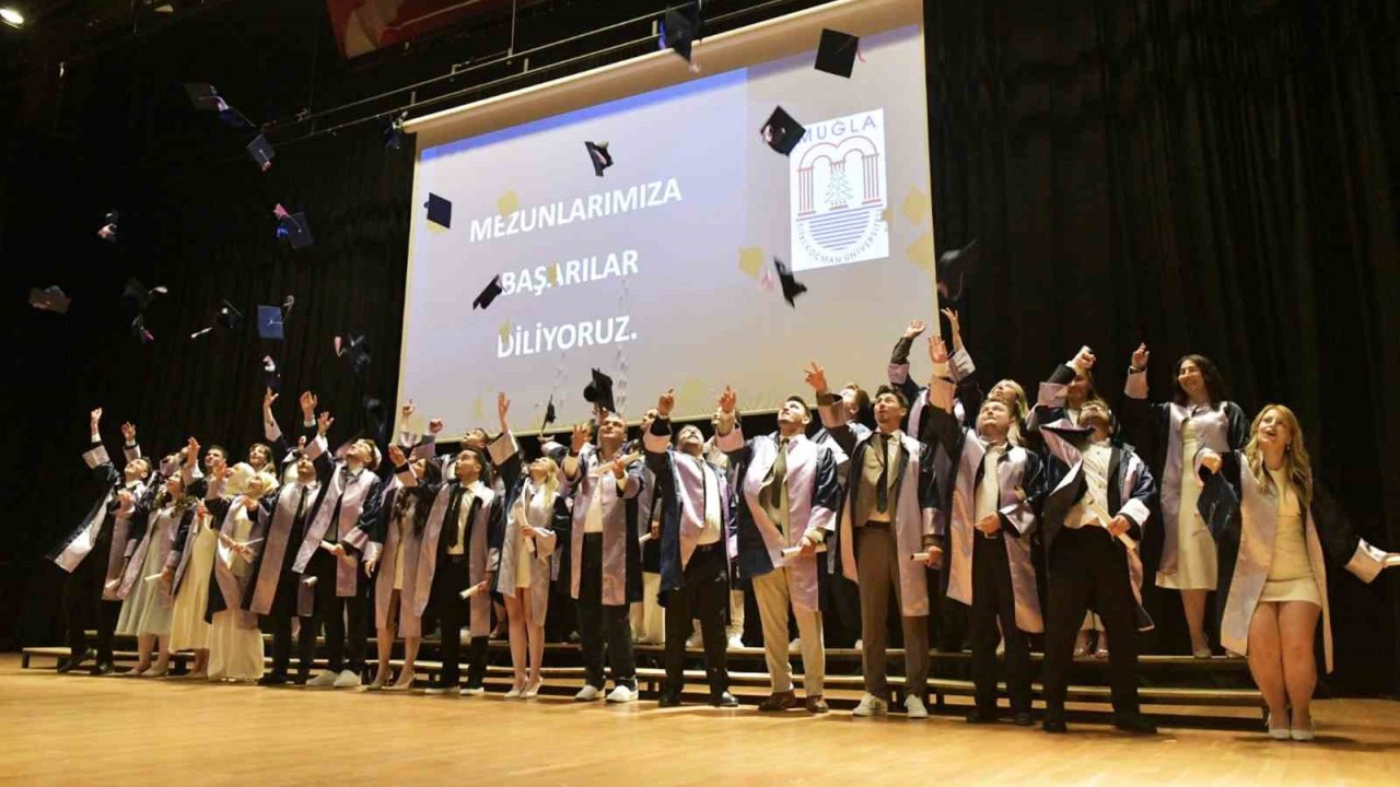 MSKÜ’lü diş hekimleri geleceğe uğurlandı