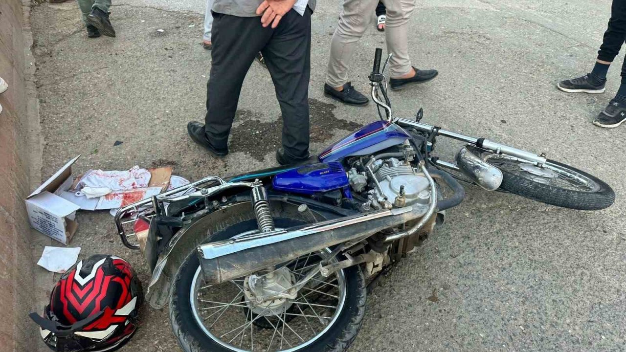 İki motosiklet çarpıştı: 2 yaralı