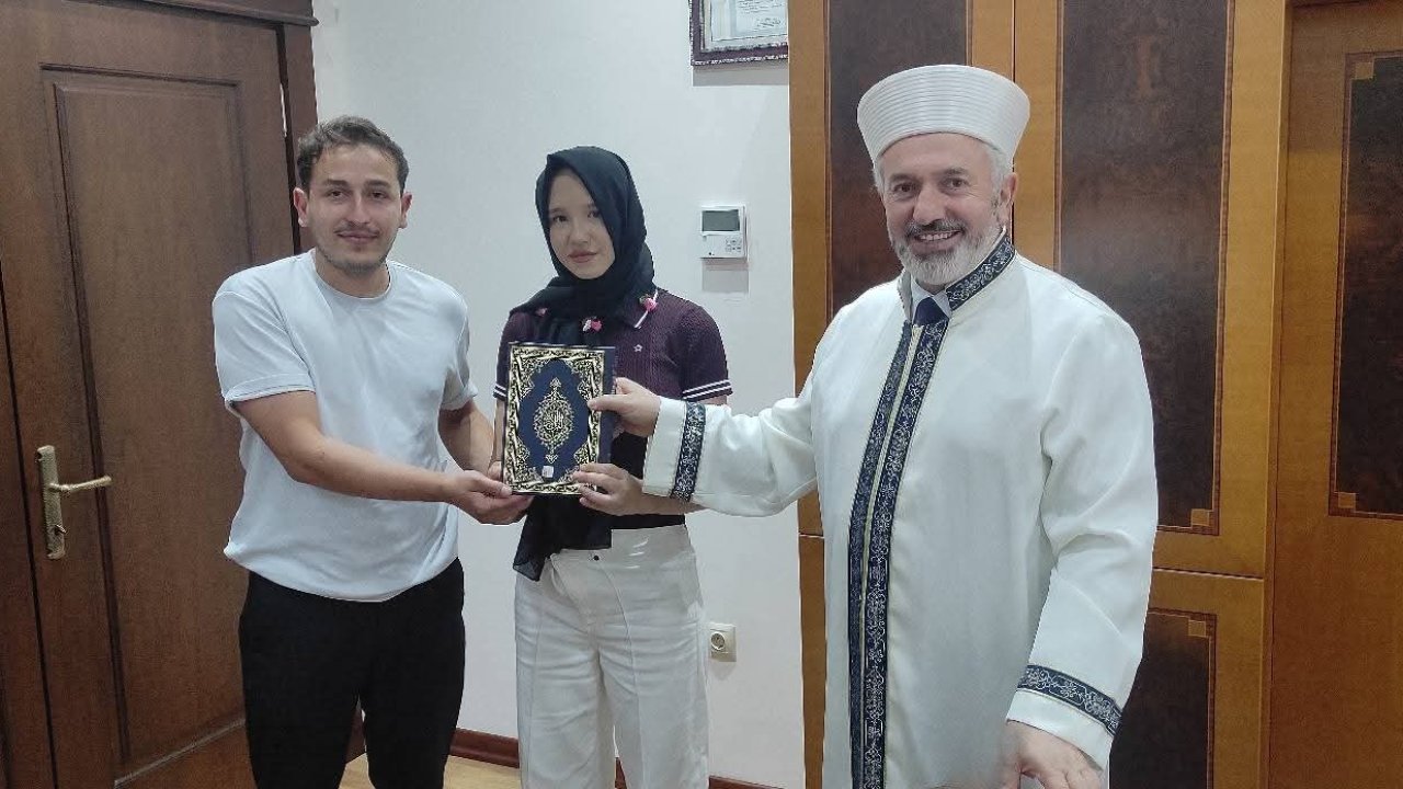 Ukraynalı Anhelina Müslüman oldu, "Ayla" ismini aldı