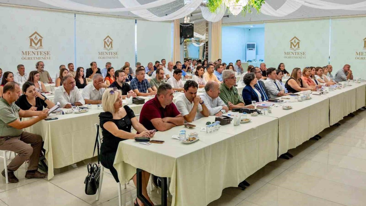 Menteşe’de müdürler kurulu toplantısı gerçekleştirildi