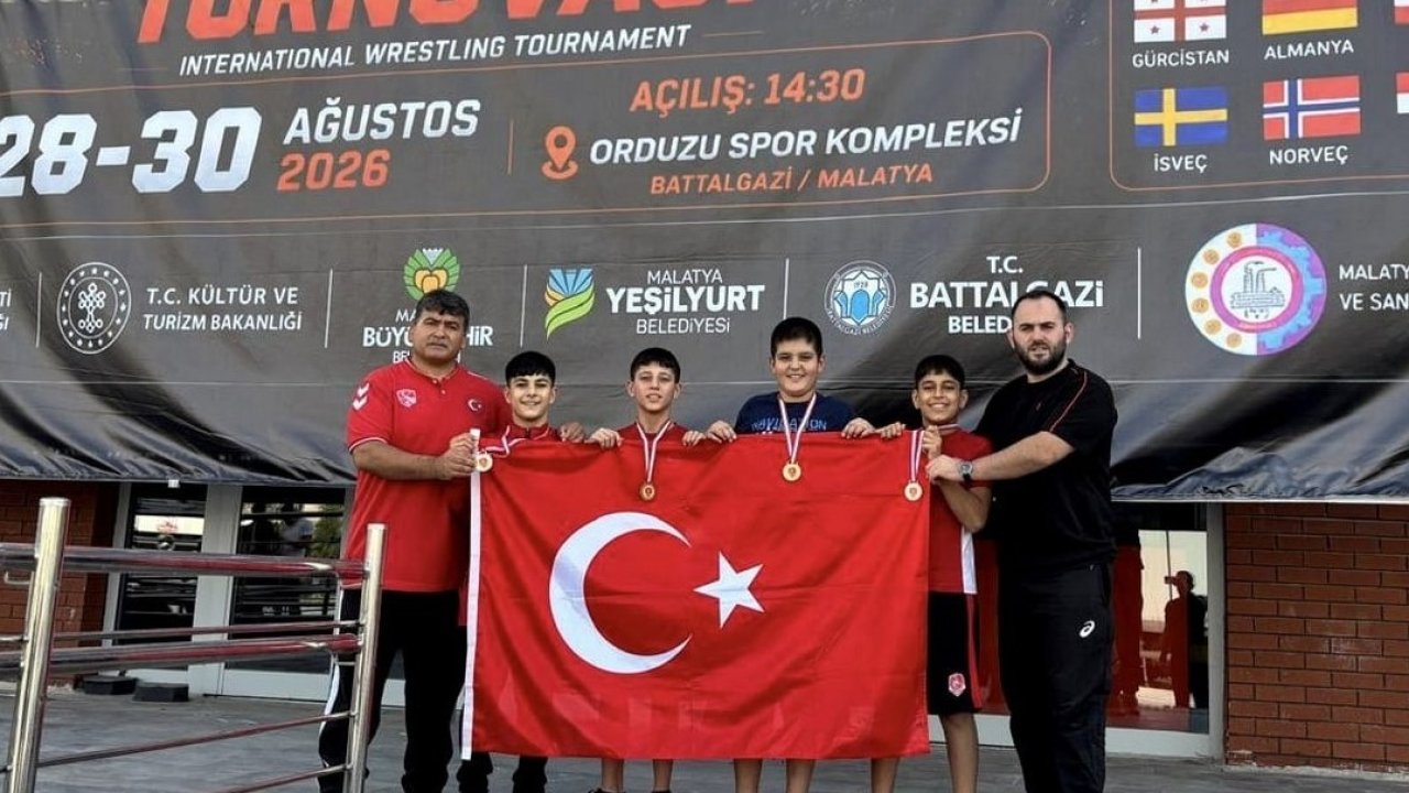 Yunusemre’nin güreşçileri Malatya’dan madalyalarla döndü