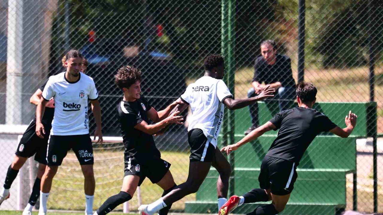 Beşiktaş, Fenerbahçe maçı hazırlıklarına başladı