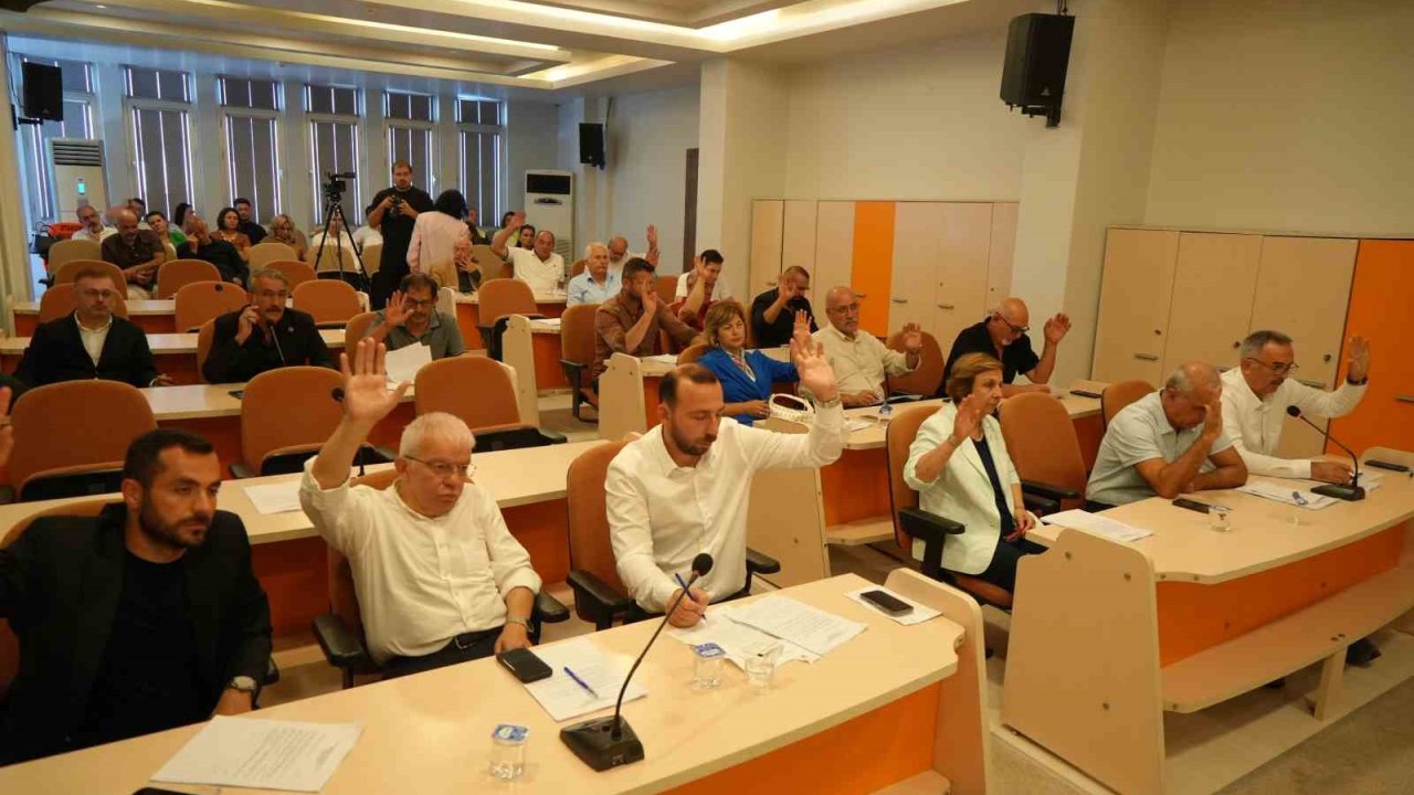 Atakum Meclisi’nde gündem 4,5 aydır ödenemeyen maaşlar: Teminat mektubu bekleniyor