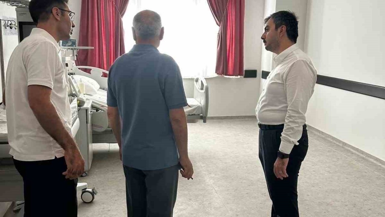 Kaymakam Atış, Dicle Devlet Hastanesini inceledi