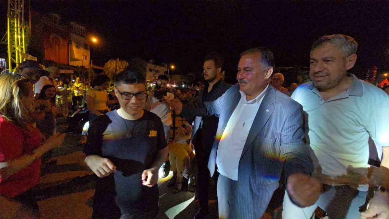 Başkan Pütün özel çocukların kalplerine dokundu