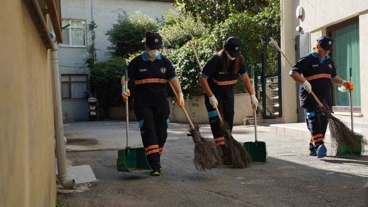 Tuzla’nın tarihi sokaklarında 4 kadın personel görev yapacak