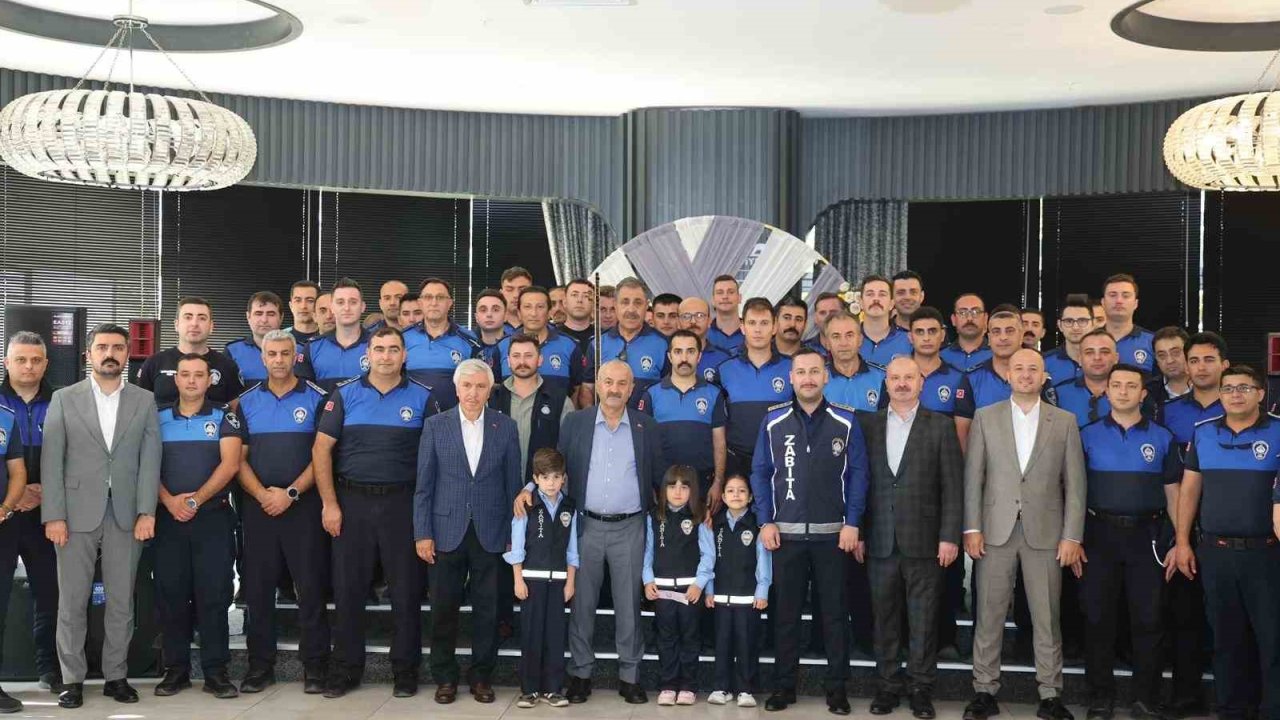 Başkan Büyükgöz zabıta personeliyle buluştu