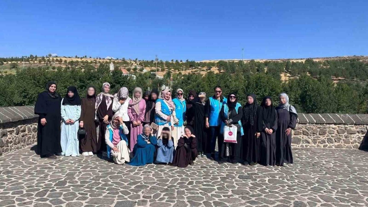 Kur’an kursu öğrencilerine gezi programı düzenlendi